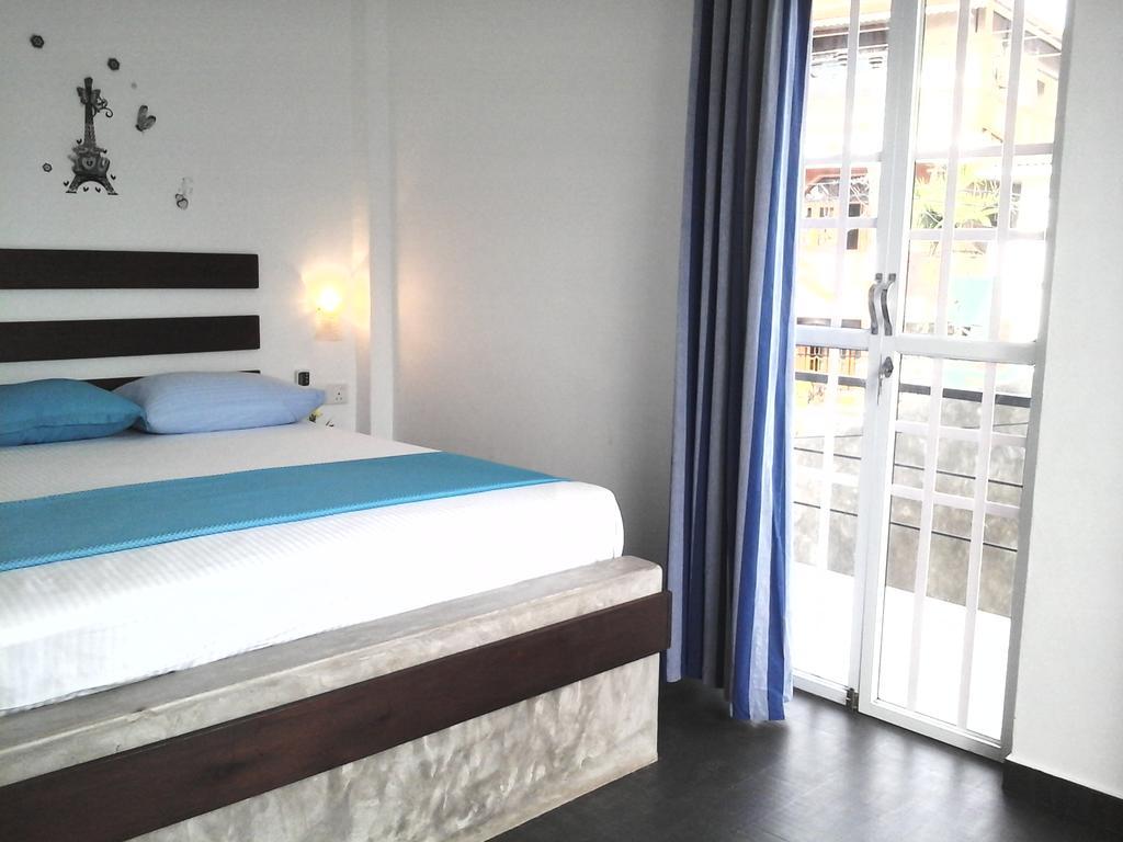 Petit Guest House 니곰보 객실 사진
