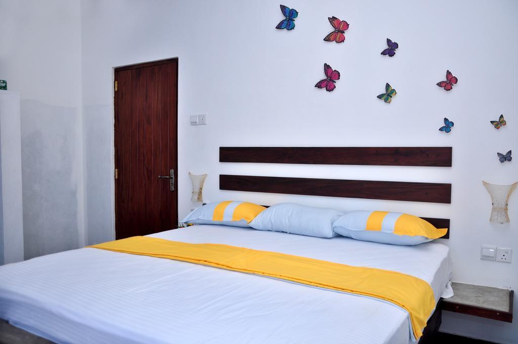 Petit Guest House 니곰보 외부 사진
